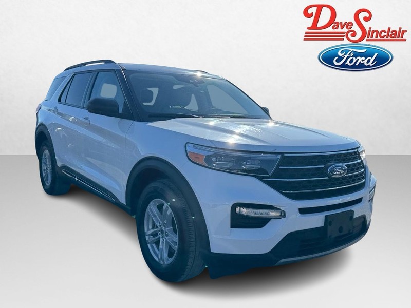 Ford Explorer Vehicle Full-screen Gallery Image 04