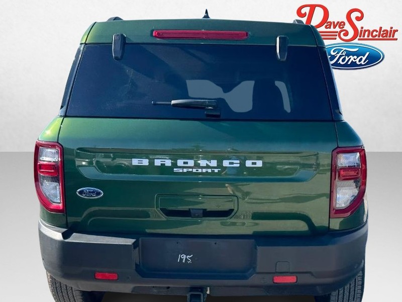 Ford Bronco Sport Vehicle Full-screen Gallery Image 08