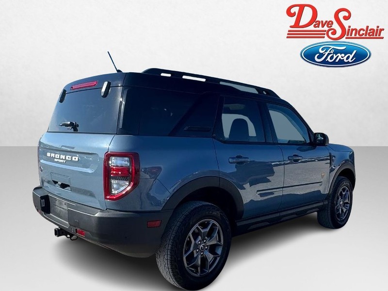 Ford Bronco Sport Vehicle Full-screen Gallery Image 07