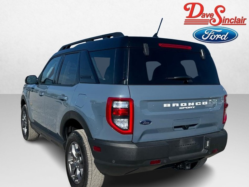 Ford Bronco Sport Vehicle Full-screen Gallery Image 09