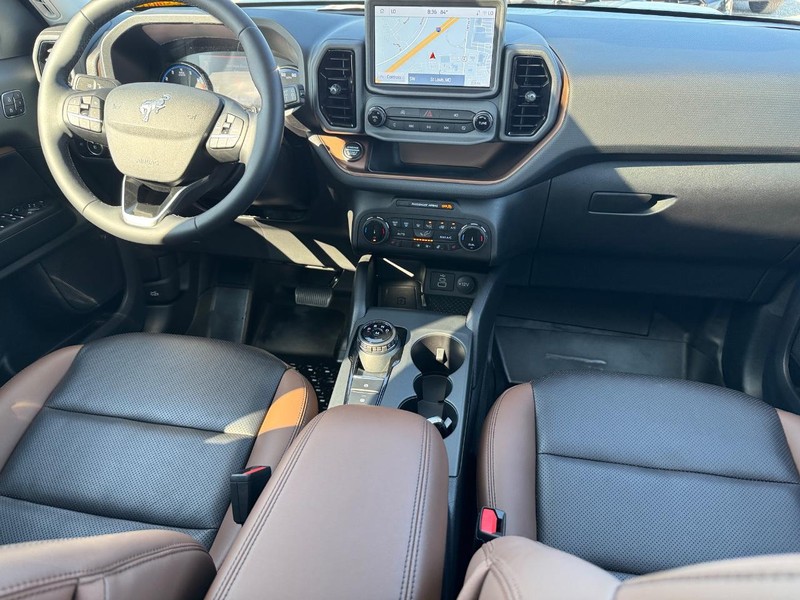 Ford Bronco Sport Vehicle Full-screen Gallery Image 16