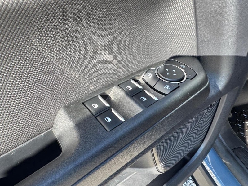Ford Bronco Sport Vehicle Full-screen Gallery Image 19