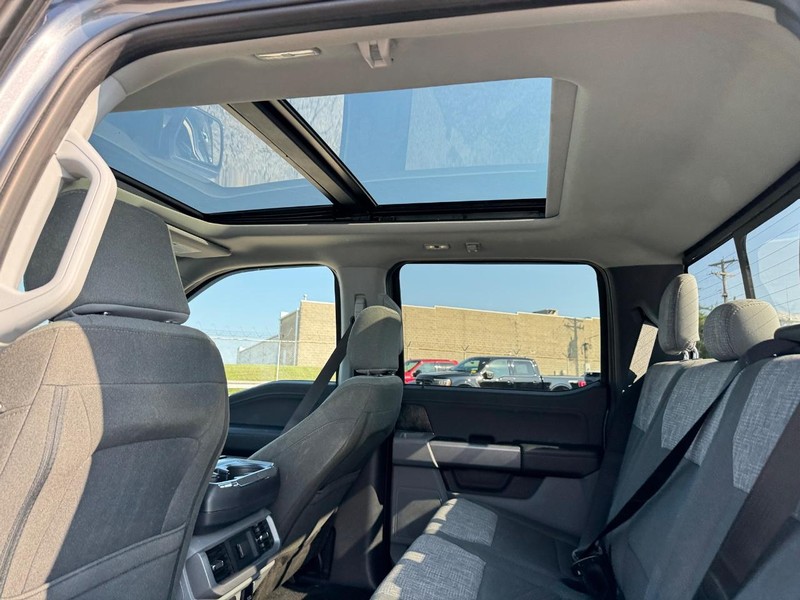 Ford F-150 Vehicle Full-screen Gallery Image 13