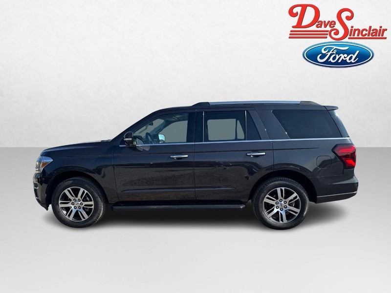 Ford Expedition Vehicle Full-screen Gallery Image 10