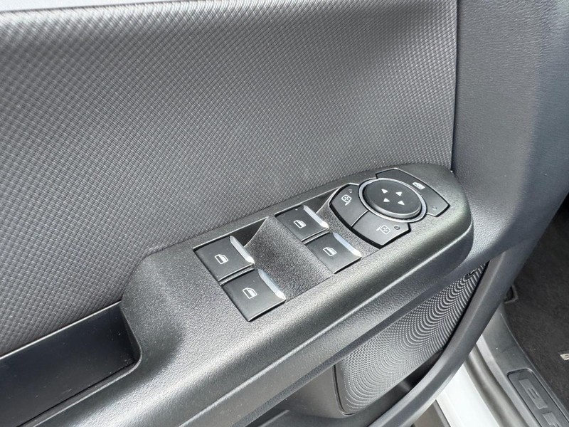 Ford Bronco Sport Vehicle Full-screen Gallery Image 19