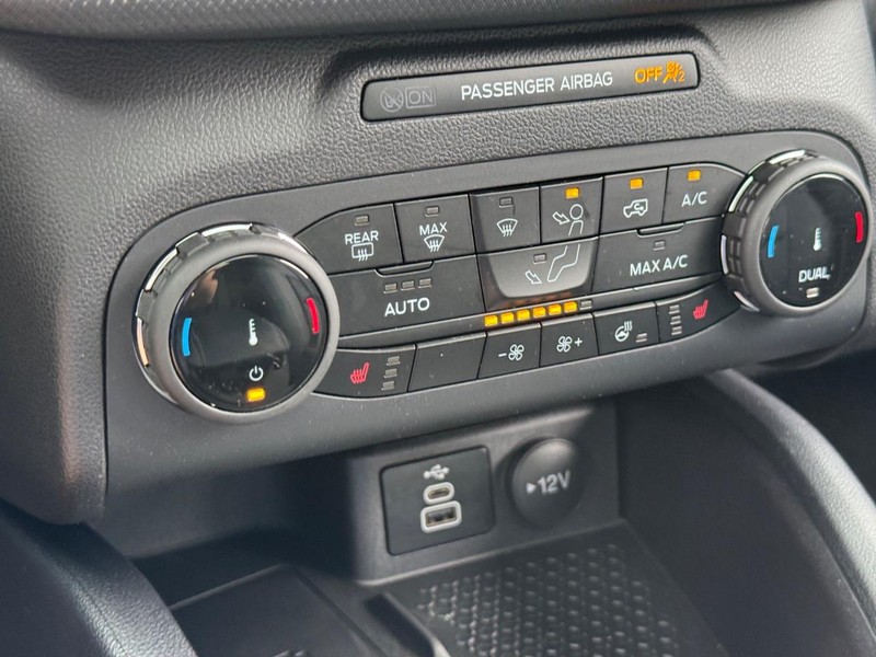 Ford Bronco Sport Vehicle Full-screen Gallery Image 25