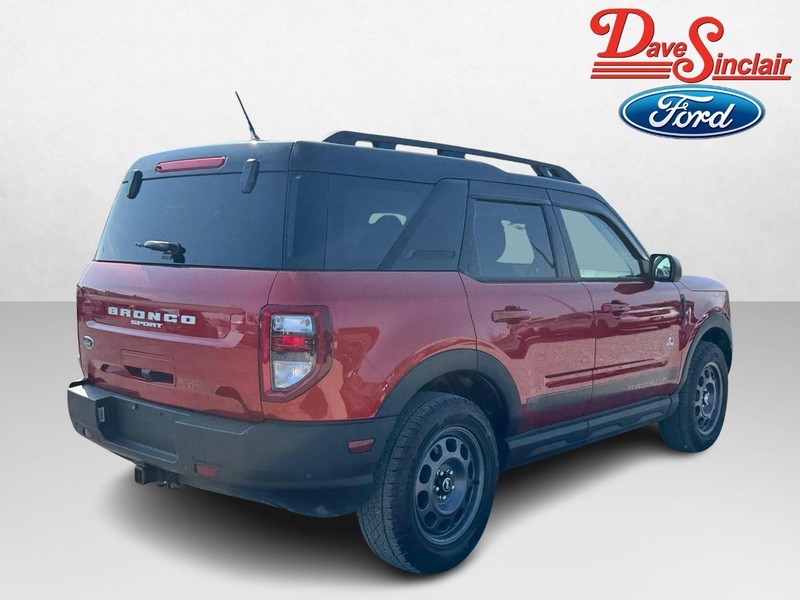 Ford Bronco Sport Vehicle Full-screen Gallery Image 07