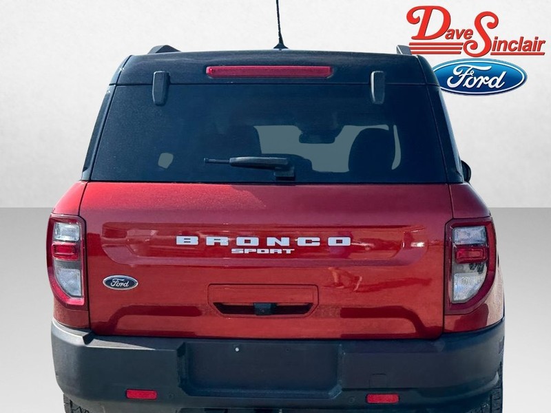 Ford Bronco Sport Vehicle Full-screen Gallery Image 08