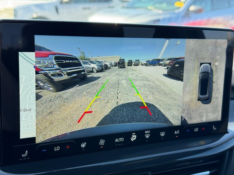 Ford Escape Vehicle Full-screen Gallery Image 25