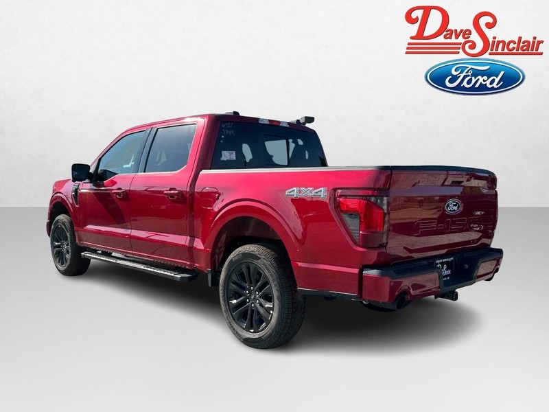 Ford F-150 Vehicle Full-screen Gallery Image 09