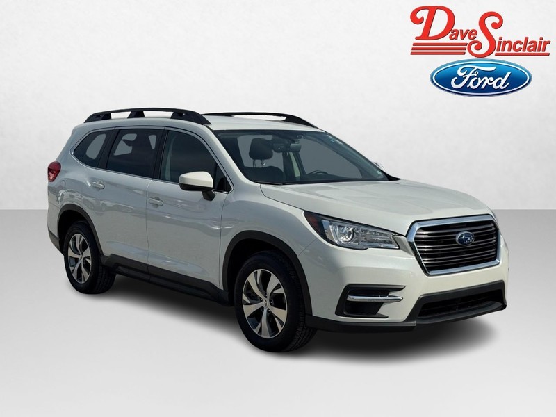 Subaru Ascent Vehicle Full-screen Gallery Image 04