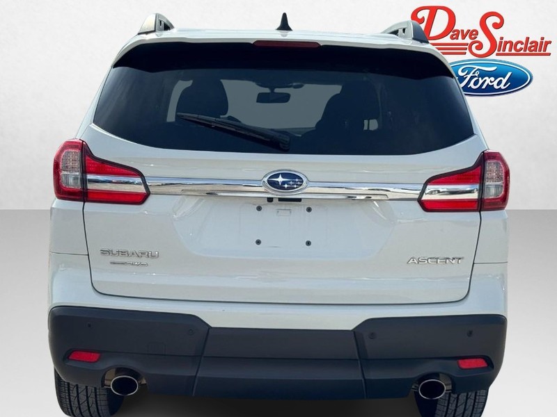 Subaru Ascent Vehicle Full-screen Gallery Image 08