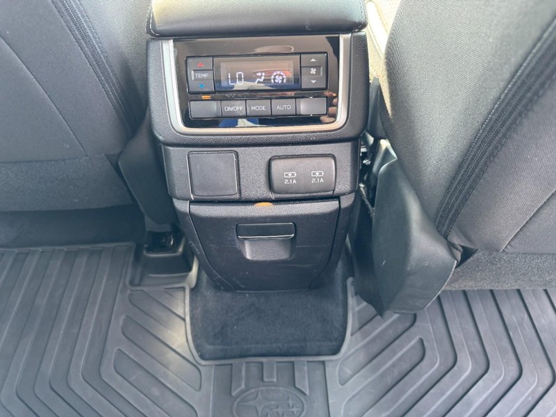 Subaru Ascent Vehicle Full-screen Gallery Image 16
