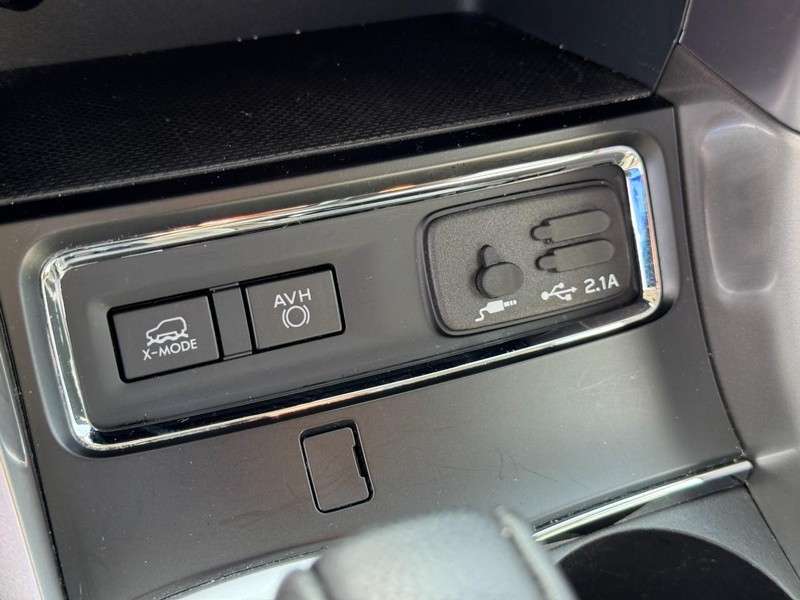 Subaru Ascent Vehicle Full-screen Gallery Image 21