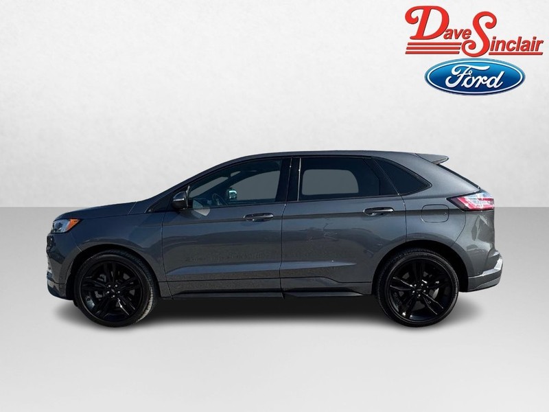 Ford Edge Vehicle Full-screen Gallery Image 10
