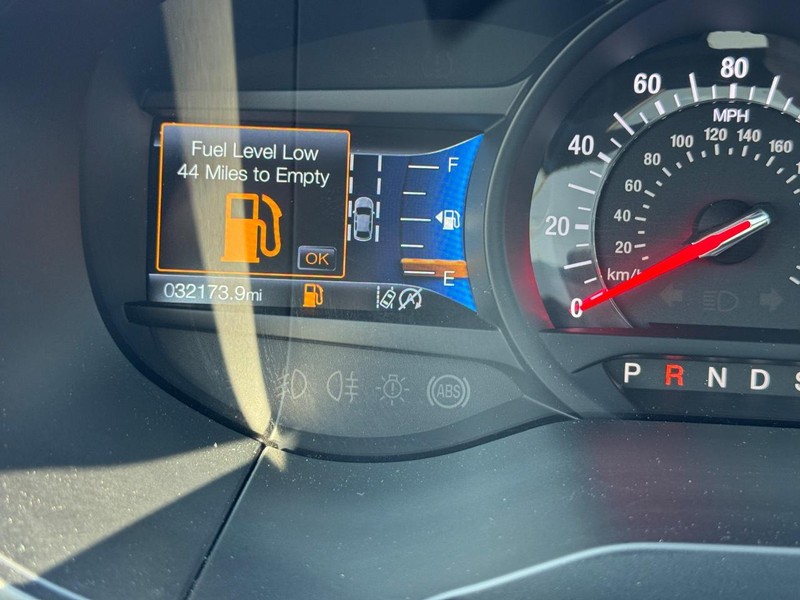 Ford Edge Vehicle Full-screen Gallery Image 26
