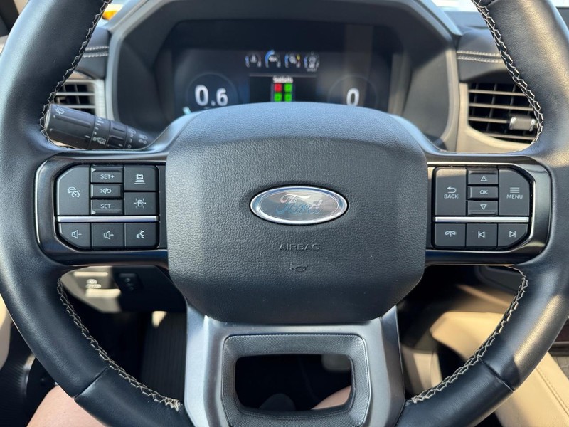 Ford Expedition Vehicle Full-screen Gallery Image 23
