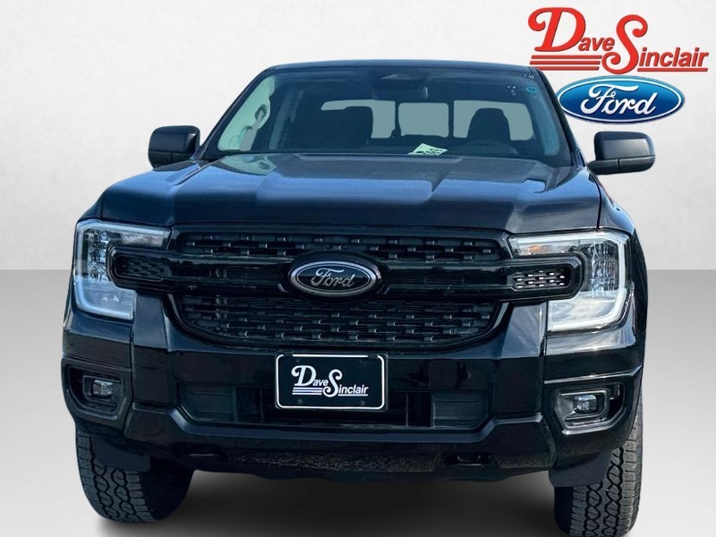 Ford Ranger Vehicle Full-screen Gallery Image 02