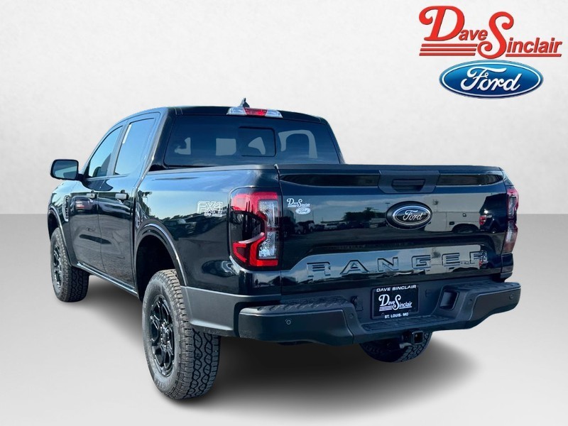 Ford Ranger Vehicle Full-screen Gallery Image 09