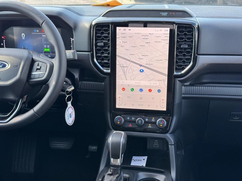 Ford Ranger Vehicle Full-screen Gallery Image 16