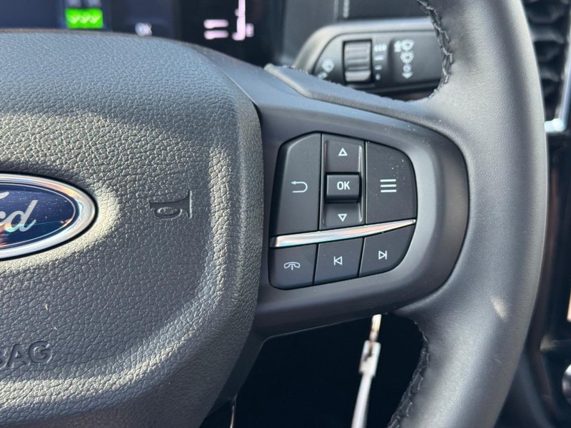 Ford Ranger Vehicle Full-screen Gallery Image 22