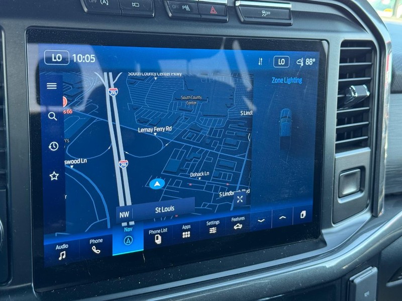 Ford F-150 Vehicle Full-screen Gallery Image 22