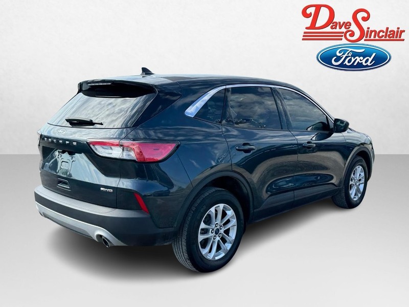 Ford Escape Vehicle Full-screen Gallery Image 07