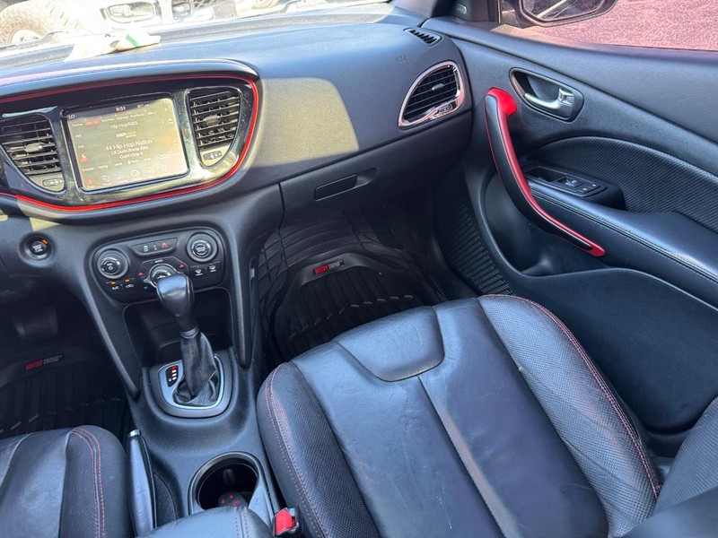 Dodge Dart Vehicle Full-screen Gallery Image 17