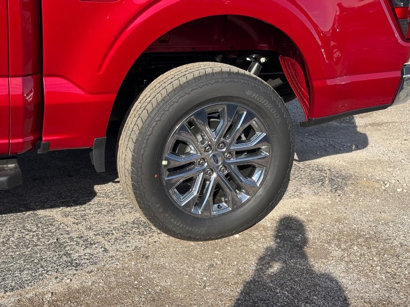 Ford F-150 Vehicle Full-screen Gallery Image 11
