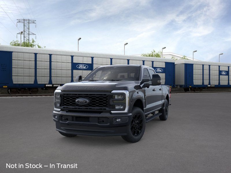 Ford Super Duty F-250 SRW Vehicle Full-screen Gallery Image 02