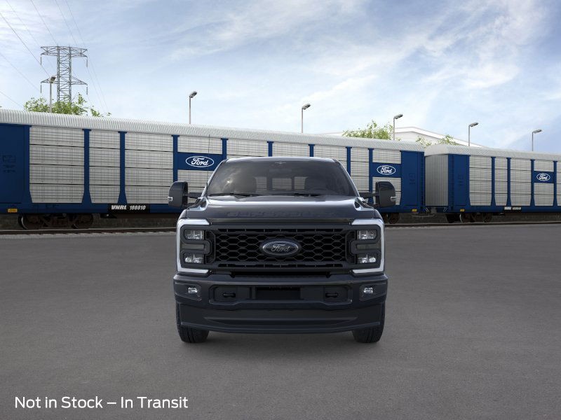 Ford Super Duty F-250 SRW Vehicle Full-screen Gallery Image 08