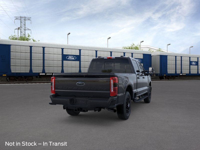 Ford Super Duty F-250 SRW Vehicle Full-screen Gallery Image 10