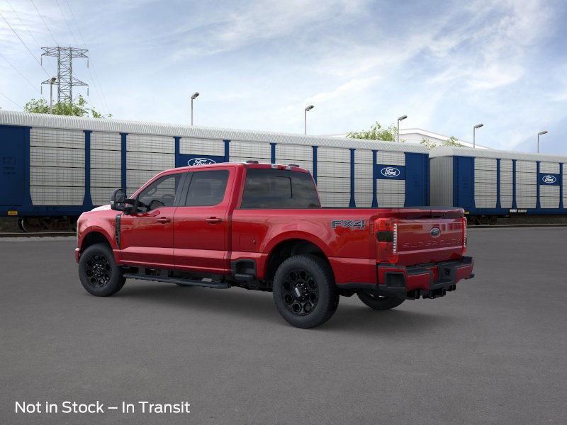 Ford Super Duty F-250 SRW Vehicle Full-screen Gallery Image 05
