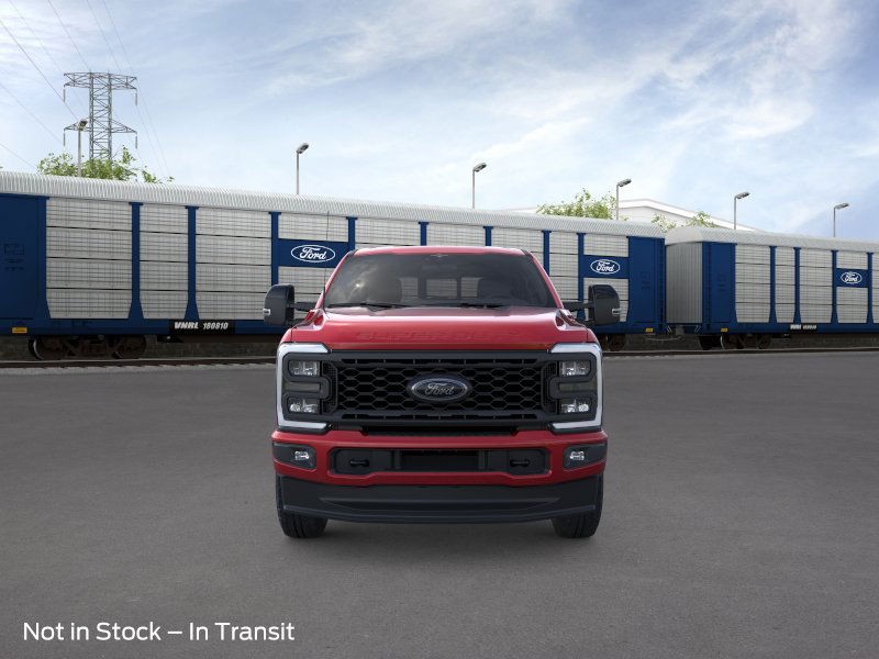 Ford Super Duty F-250 SRW Vehicle Full-screen Gallery Image 08