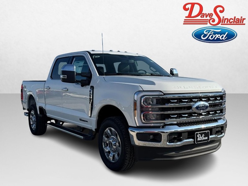 Ford Super Duty F-250 SRW Vehicle Full-screen Gallery Image 04