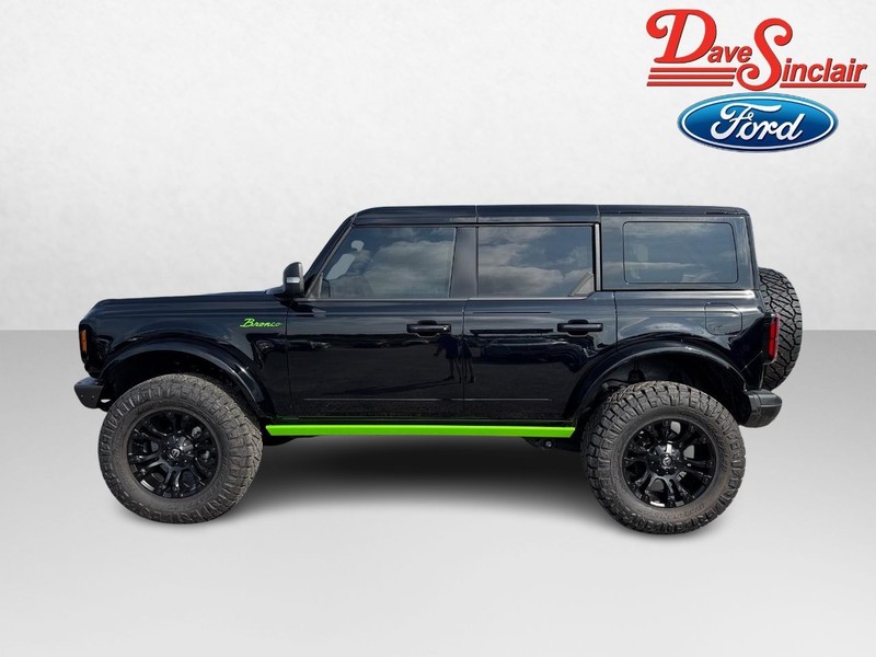 Ford Bronco Vehicle Full-screen Gallery Image 10