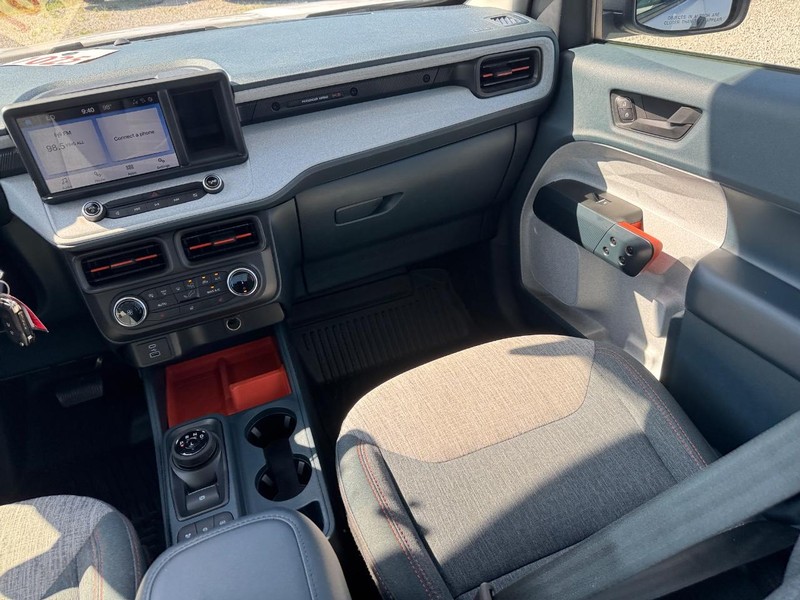 Ford Maverick Vehicle Full-screen Gallery Image 16