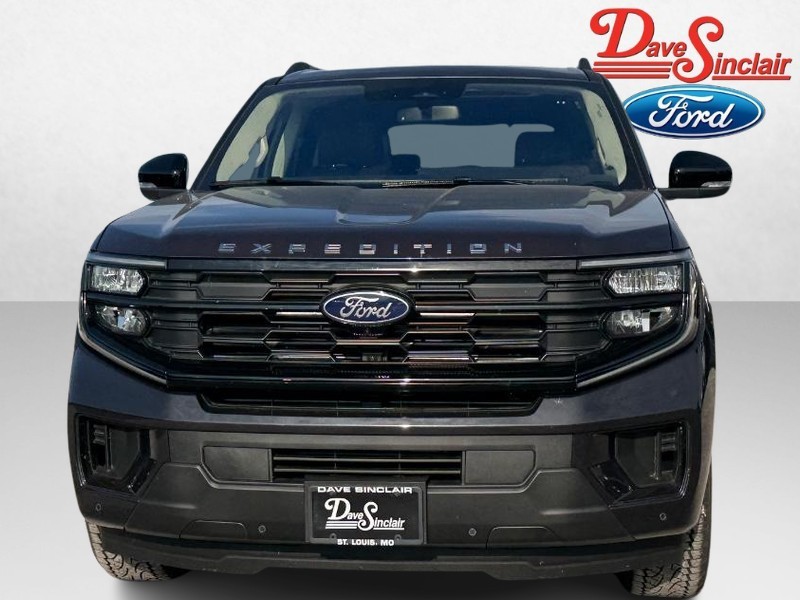 Ford Expedition Vehicle Full-screen Gallery Image 02