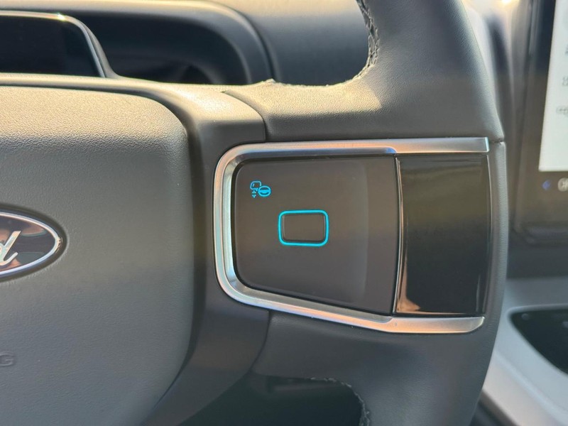 Ford Expedition Vehicle Full-screen Gallery Image 25