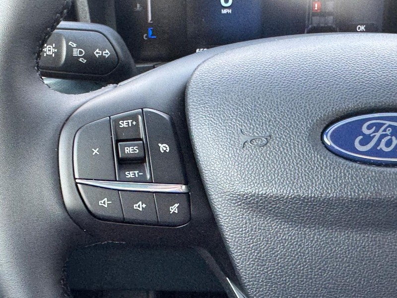 Ford Maverick Vehicle Full-screen Gallery Image 21