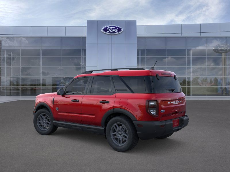 Ford Bronco Sport Vehicle Full-screen Gallery Image 05