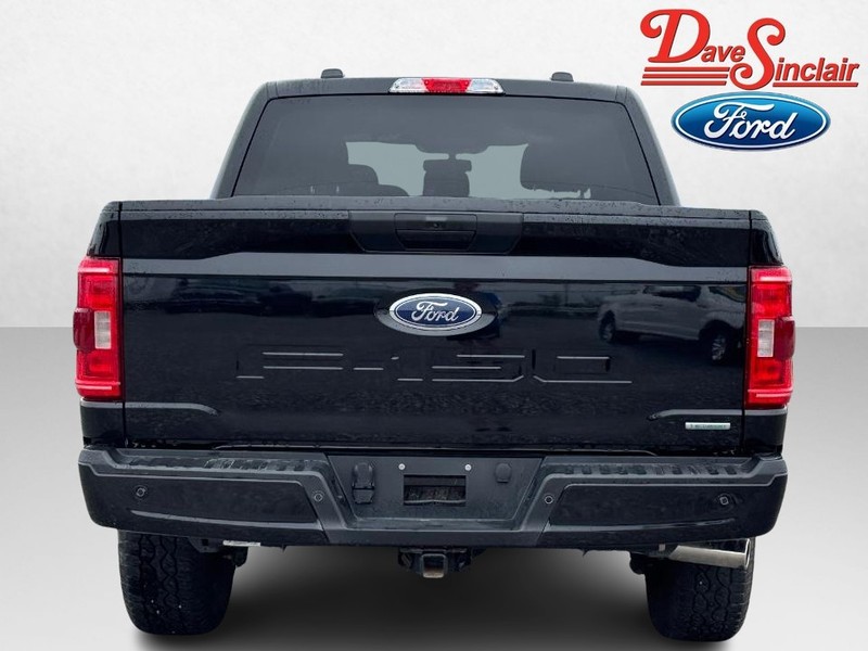 Ford F-150 Vehicle Full-screen Gallery Image 08