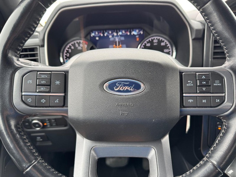 Ford F-150 Vehicle Full-screen Gallery Image 19
