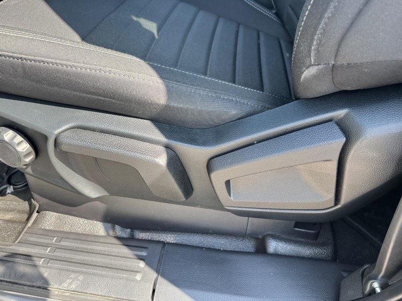Ford Ranger Vehicle Full-screen Gallery Image 16