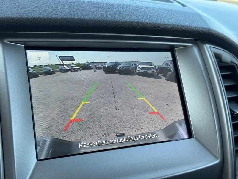 Ford Ranger Vehicle Full-screen Gallery Image 21