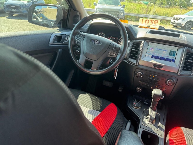 Ford Ranger Vehicle Full-screen Gallery Image 13
