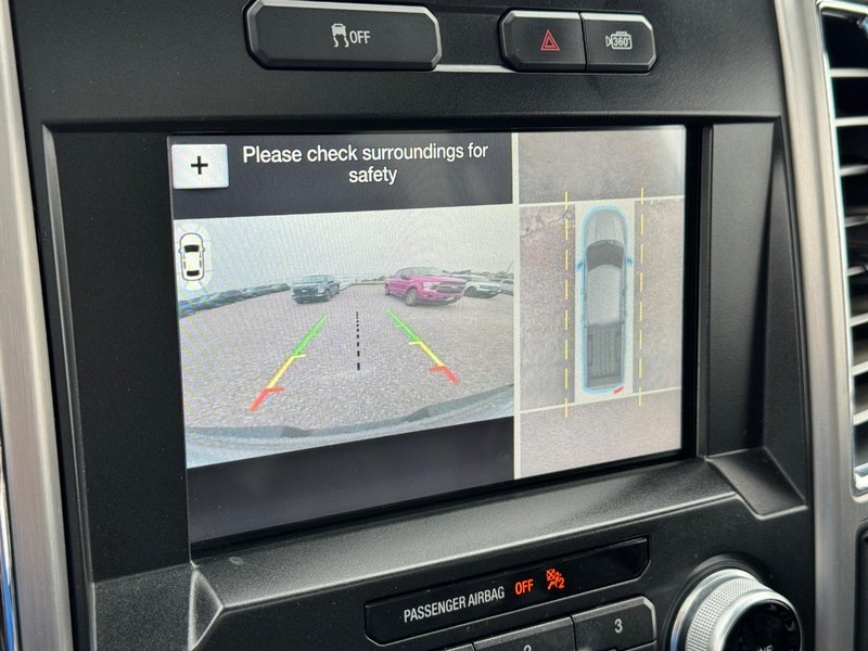 Ford F-150 Vehicle Full-screen Gallery Image 26