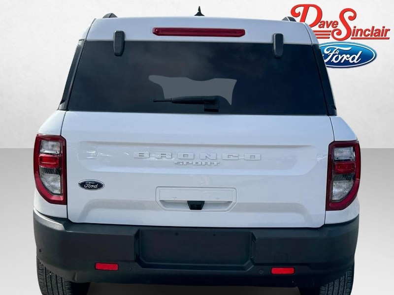 Ford Bronco Sport Vehicle Full-screen Gallery Image 08