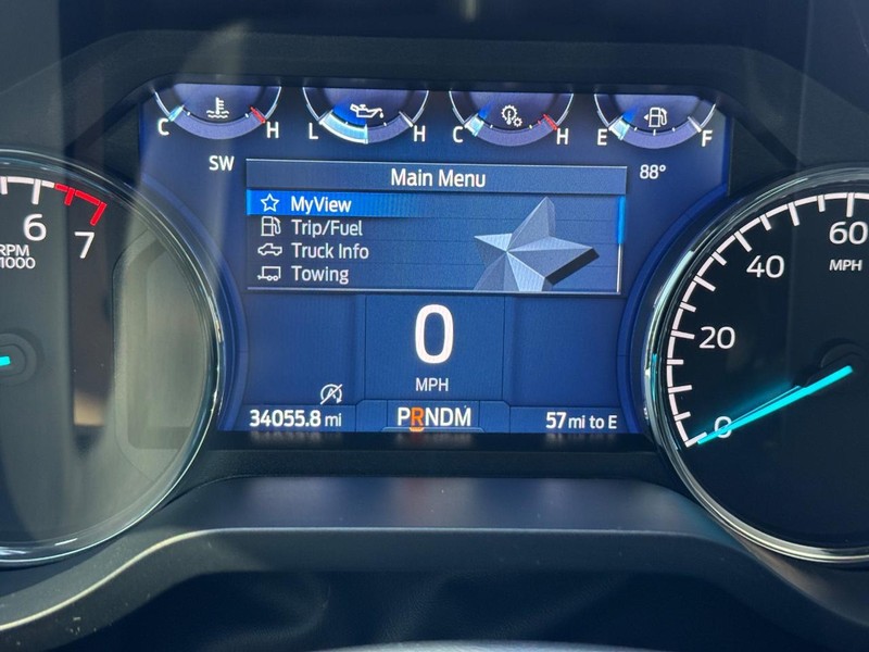 Ford F-150 Vehicle Full-screen Gallery Image 25
