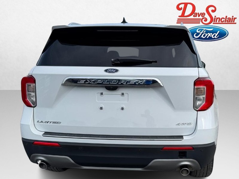 Ford Explorer Vehicle Full-screen Gallery Image 08